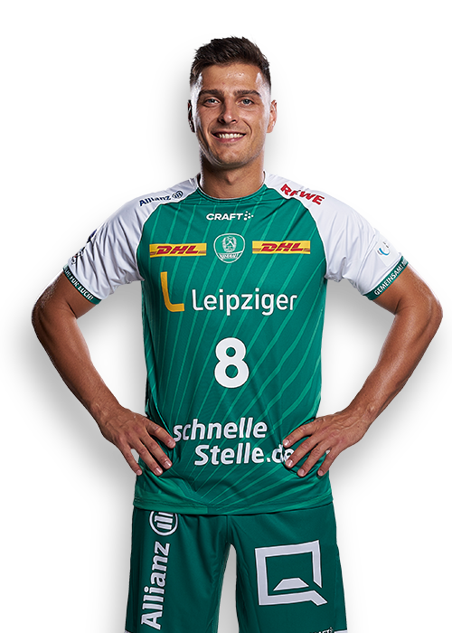 8_lucas_krzikalla_front_