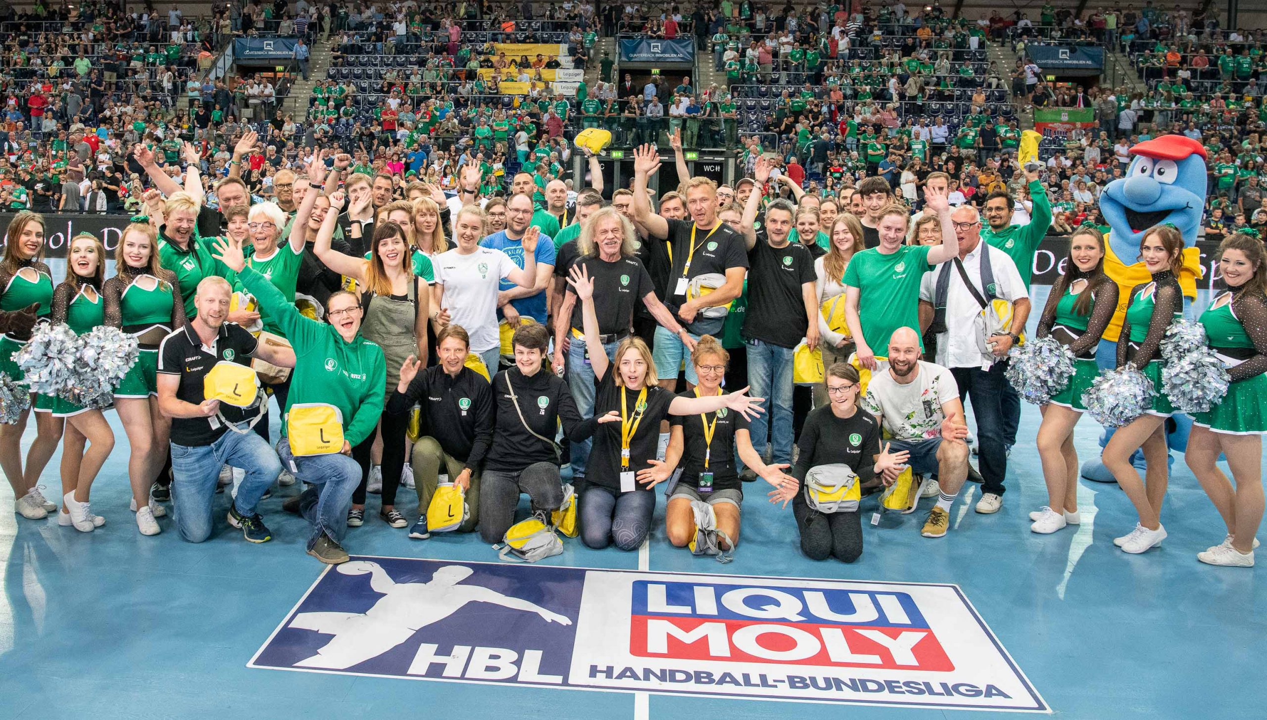 Die ehrenamtlichen Helfer des SC DHfK Handball. Foto: Klaus Trotter