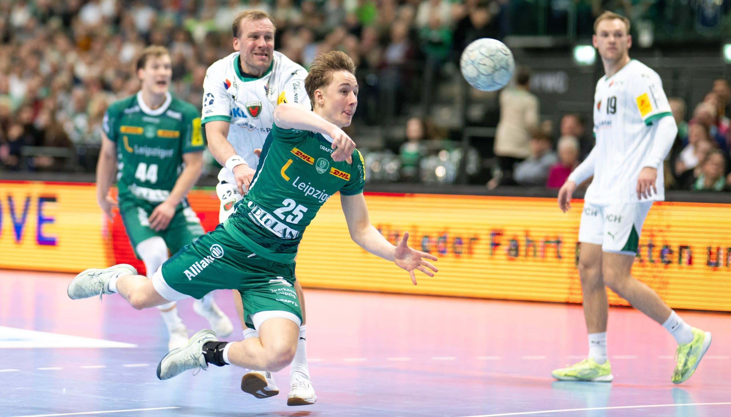 Rückraum-Talent Gaspar Gauer schreckte auch vor den großen Namen der Gegner nicht zurück. Foto: Klaus Trotter