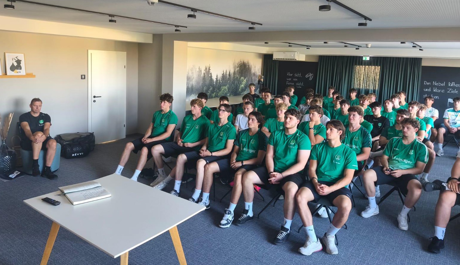 Handball Akademie absolviert erfolgreiches Trainingslager im Elldus Resort